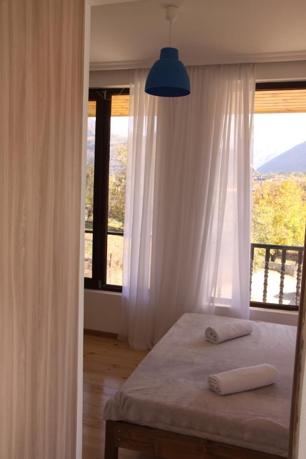 Eka'S Guest House Mestia Exterior foto